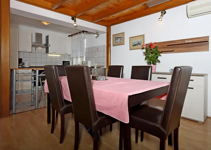 Apartments By The Sea Punat, Krk - 5328 Apartment Punat